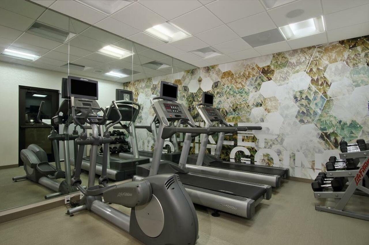 Springhill Suites By Marriott Madera Bagian luar foto