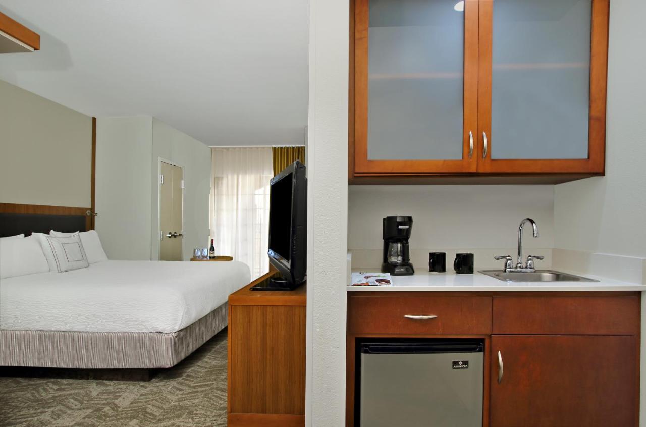 Springhill Suites By Marriott Madera Bagian luar foto