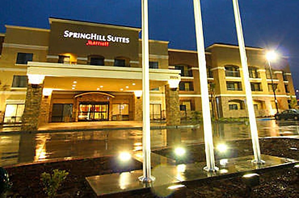 Springhill Suites By Marriott Madera Bagian luar foto