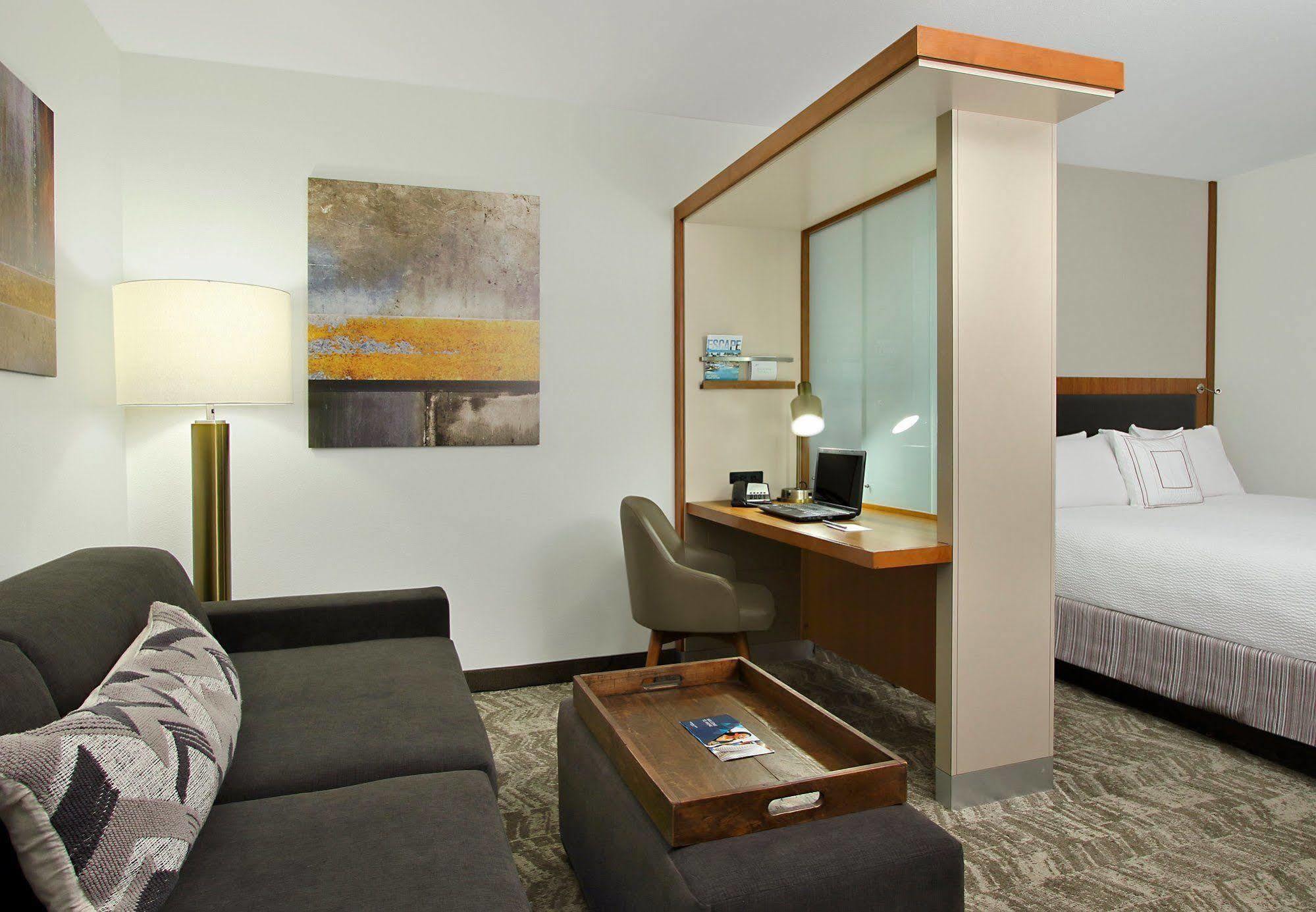 Springhill Suites By Marriott Madera Bagian luar foto