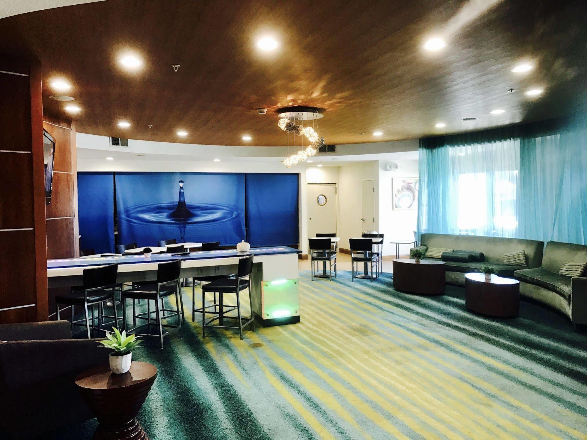 Springhill Suites By Marriott Madera Bagian luar foto